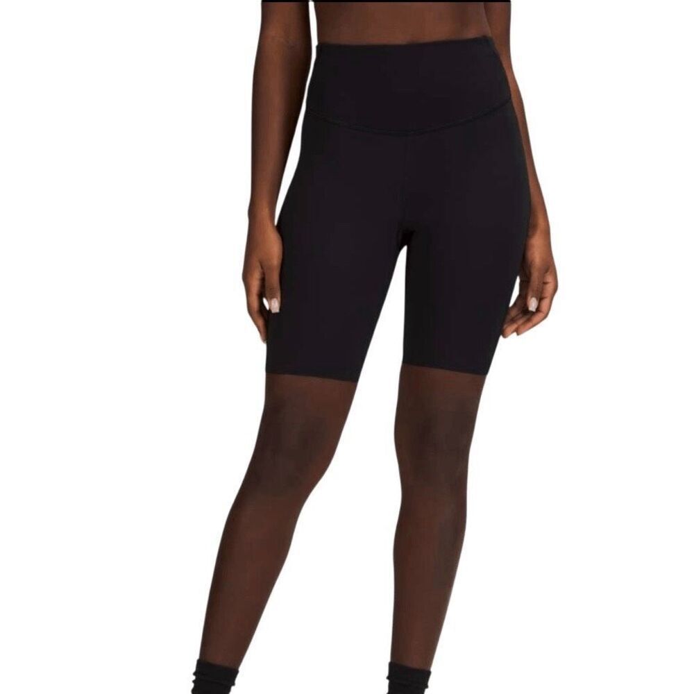Lululemon Base Pace High-Rise‎ Short 8" Black Size 2